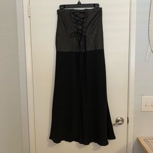 Veda leather and silk black skirt